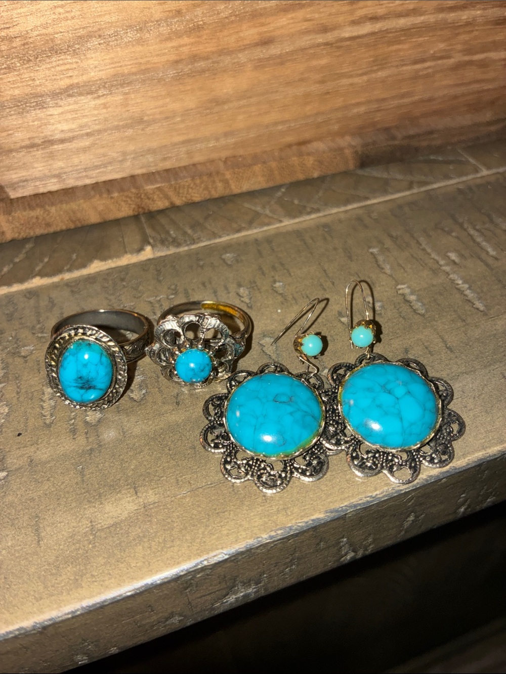 Turquoise Stone Silver-Tone Jewelry Set - Earrings & Rings